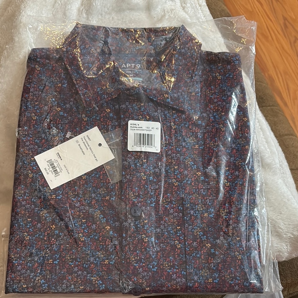 Apt. 9 Blue and Red Casual Button Down Shirt